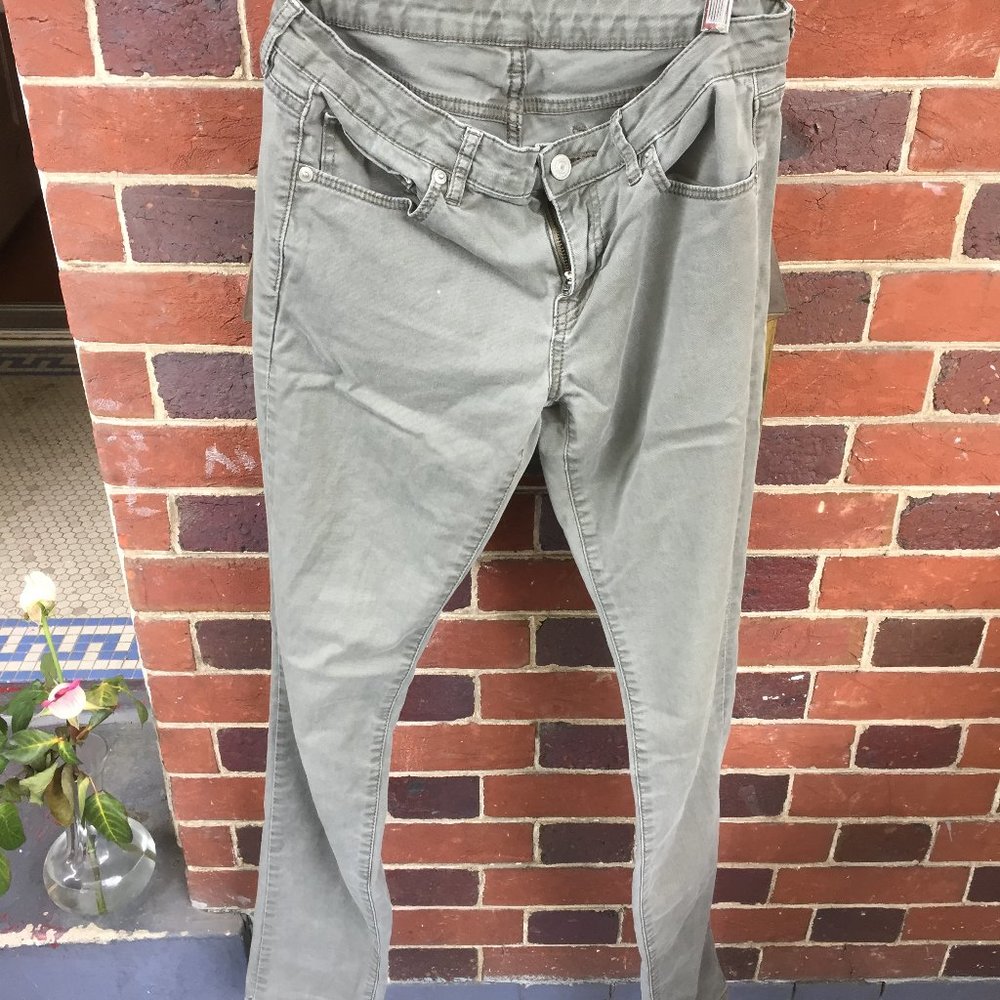 Stretchy Green Uniqlo Pants